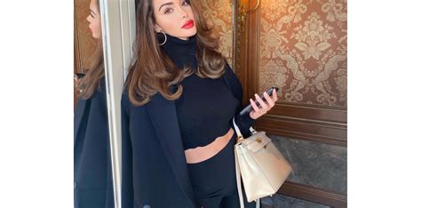 Nabilla et son nouveau sac Hermès à 6